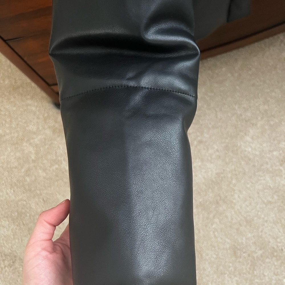 A&F Vegan Leather Mini Puffer, XS - Picture 12 of 13